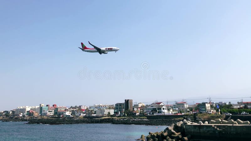 Jeju-Stadtsüdkorea-Sommer 2019 : das Flugzeug landen