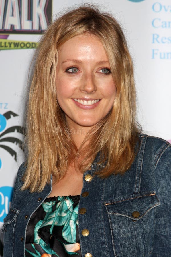 Jennifer Finnigan arriving at the Grand Opening of The Jon Lovitz Comedy Club at Universal City Walk in Los Angeles, CA on May 28, 2009