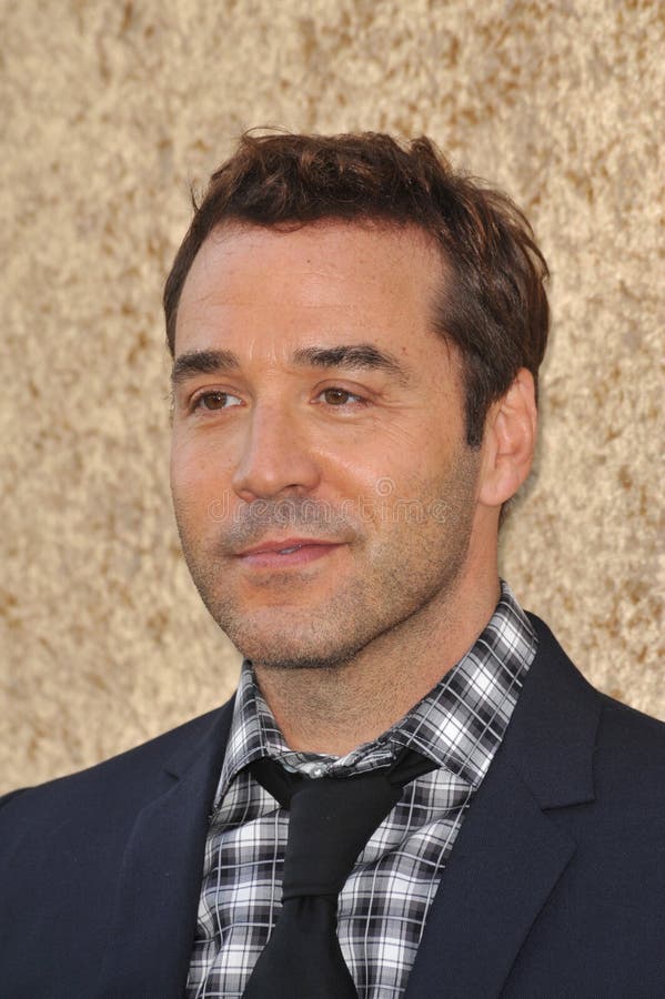 Jeremy Pivens editorial photography. Image of entourage - 26491357