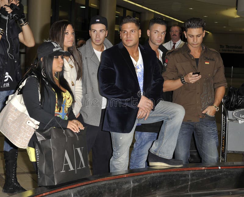 Jersey Shore Actors Snooki and Jenni at LAX Editorial Photo - Image of  celebrity, shore: 14510911