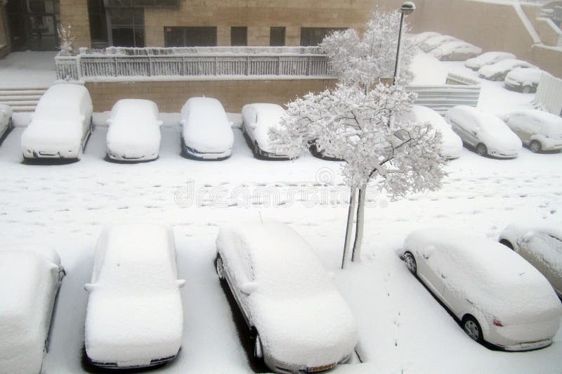 Jerusalém de branco: Neve cai na capital fotografia de stock