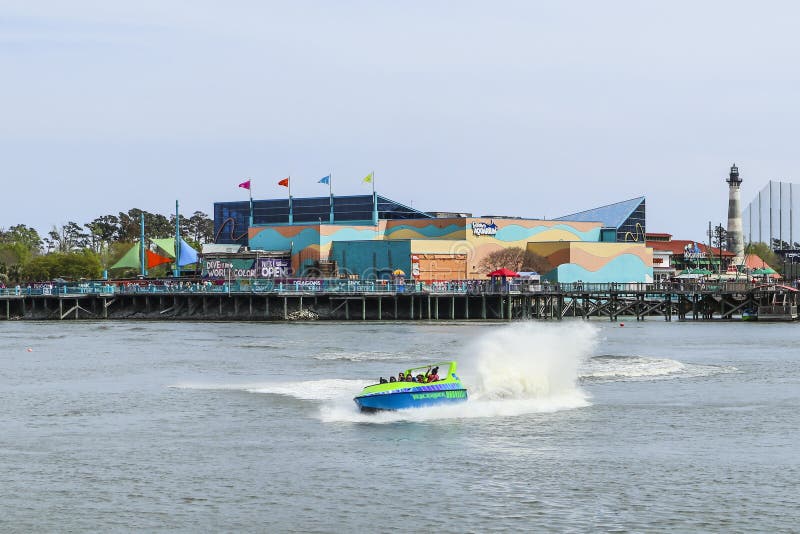 Jet Boat Ride em Broadway na praia em Myrtle Beach, SC fotos de stock Jet Boat Ride em Broadway na praia em Myrtle Beach, SC fotos de stock