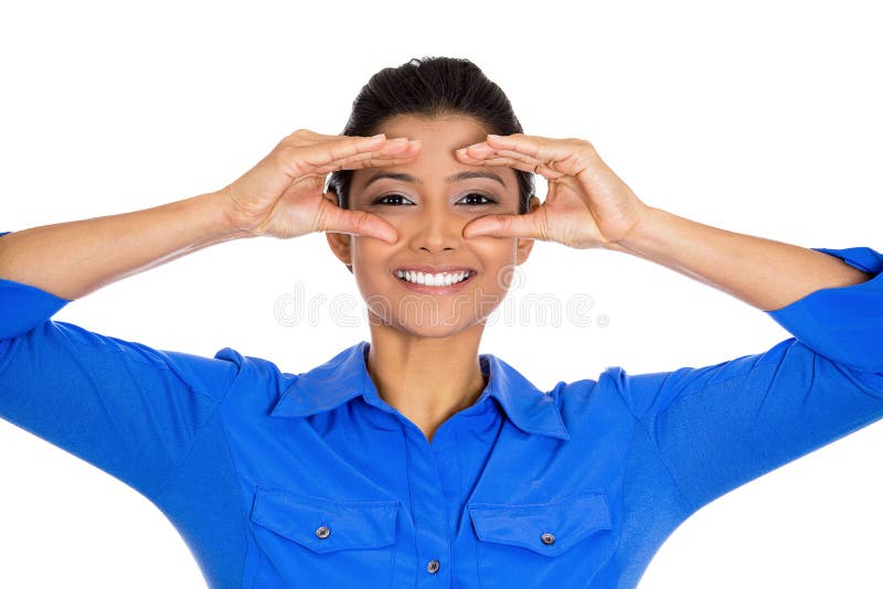 Ne Se Contentent Pas De Jeter Un Simple Coup D'oeil Jeter Un Coup D'oeil Heureux De Femme Image stock - Image du latina