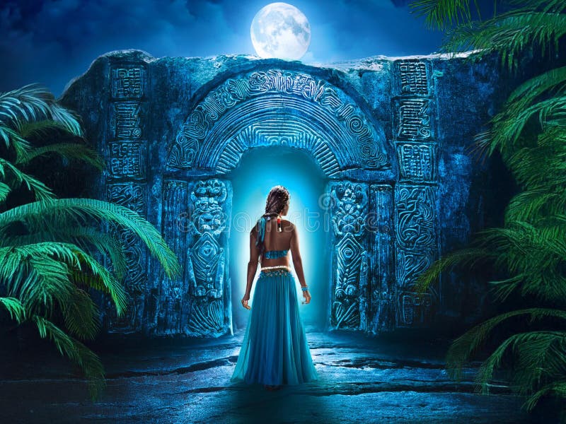Jeune femme habillée devant une grotte de pierre géante entourée d'un environnement forestier tropical illustration de vecteur