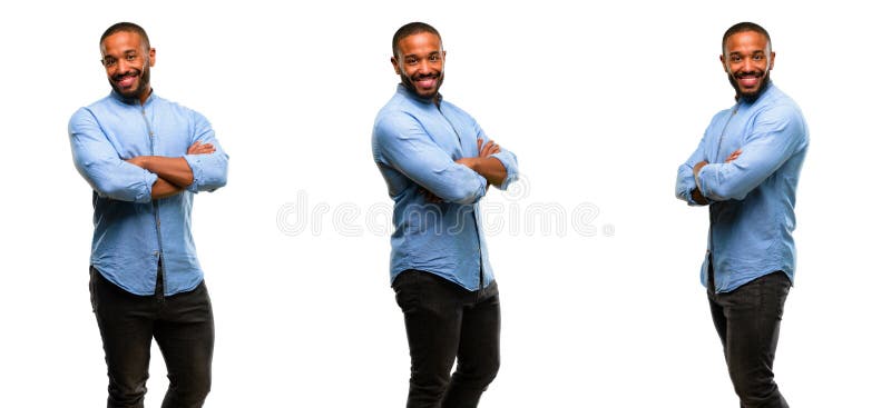 Jeune homme africain d'isolement au-dessus du fond blanc photos stock