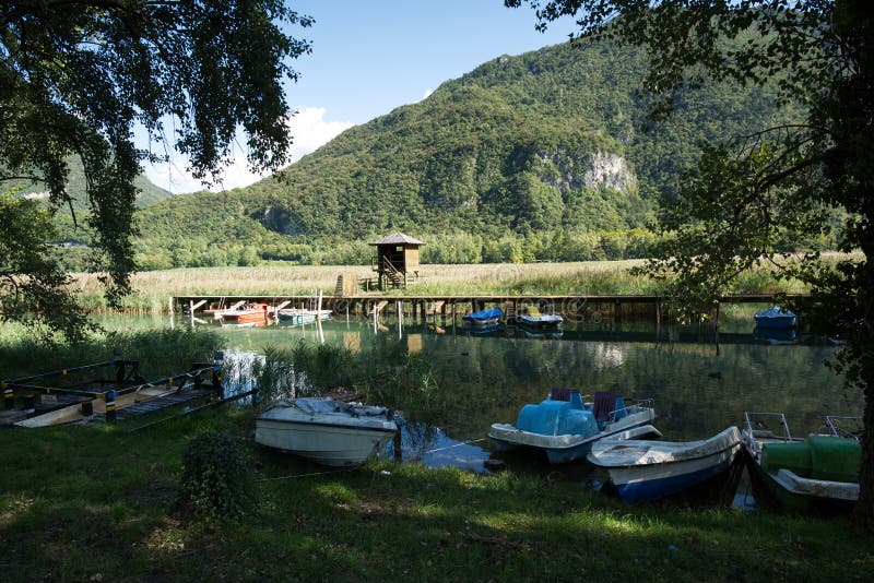 Jezioro Cavazzo, Włochy obraz stock Jezioro Cavazzo, Włochy obraz stock