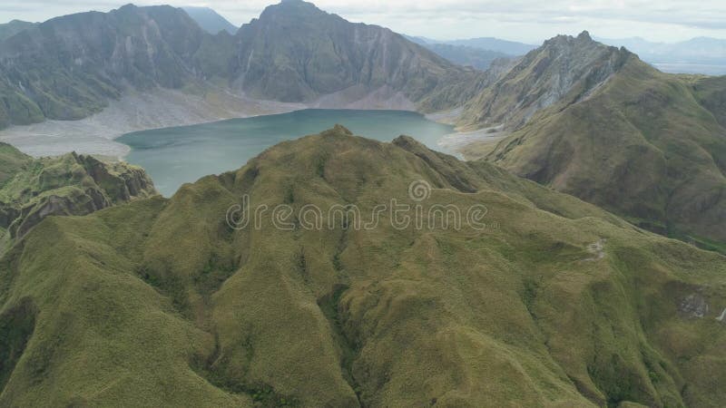 Jezioro kraterskie Pinatubo, Filipiny, Luzon