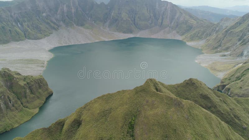 Jezioro kratowe pinatubo philippines luzon.