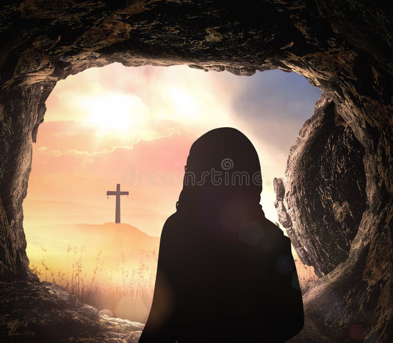 Jezus christ powstał z grobowca z krzyżem obraz stock