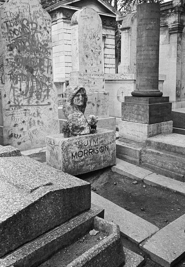 Jim Morrison s grave, paris, france 1987