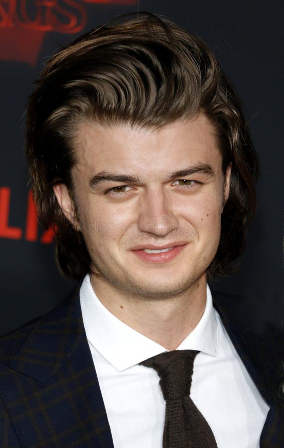 Joe Keery photo éditorial. Image du saison, monroe, choses 103417791