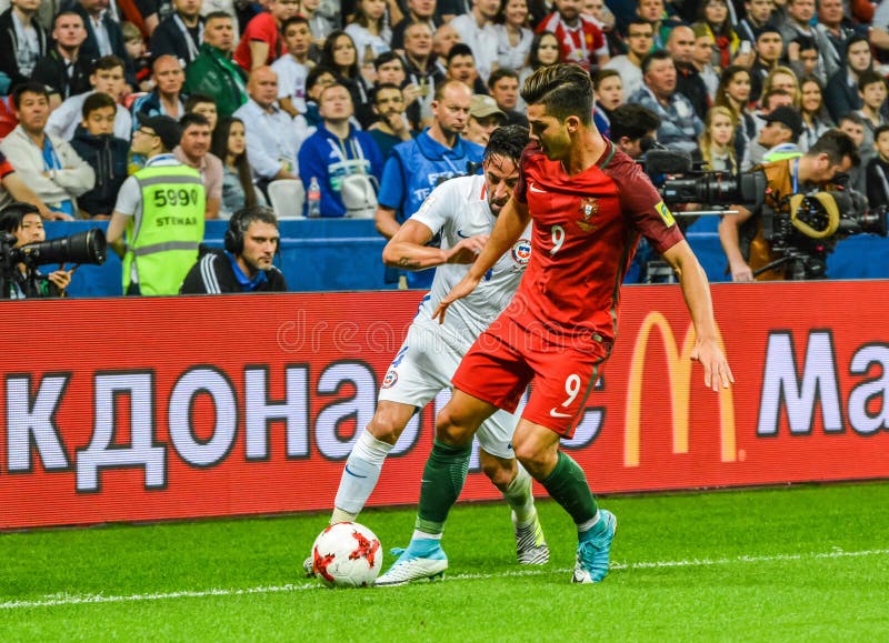 Jogador Nacional De Futebol Portugal E Re Silva Contra Chile