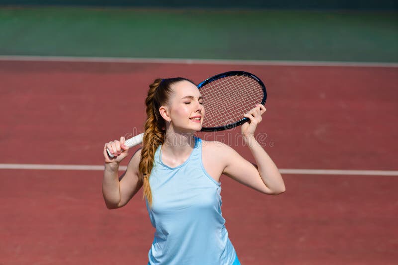 Fotos Mulher Jogando Tenis, 93.000+ fotos de arquivo grátis de alta  qualidade