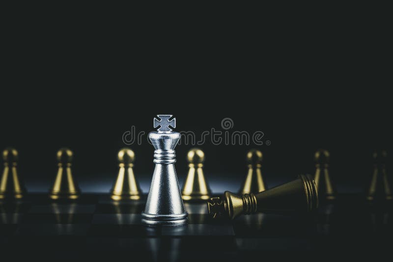 jogo de xadrez no jogo de sucesso da competição, estratégia de conceito e  gestão ou liderança bem sucedida 7313238 Foto de stock no Vecteezy