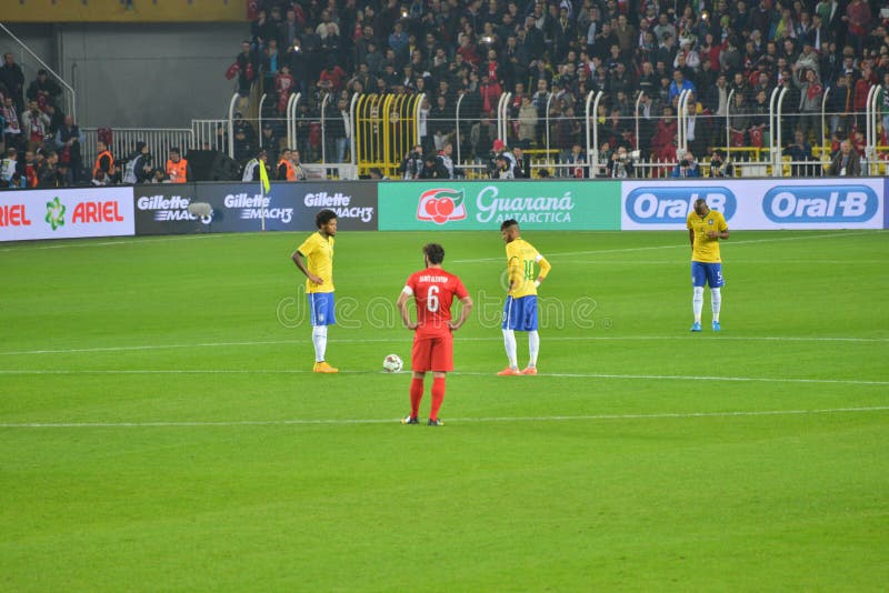 Jogo Especial De Futebol Da Turquia No Brasil: Neymar, Super