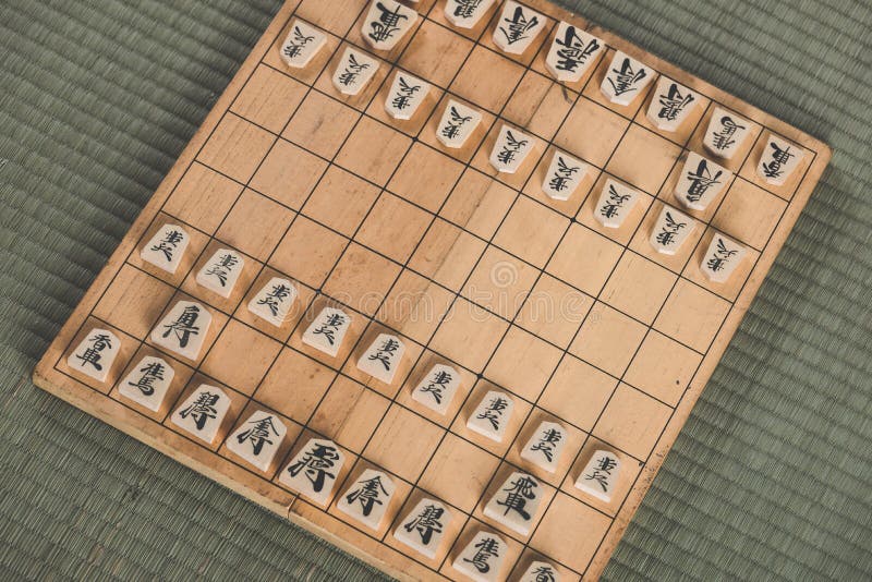 Pedaços de shogi japoneses imagem de stock. Imagem de xadrez - 201276847