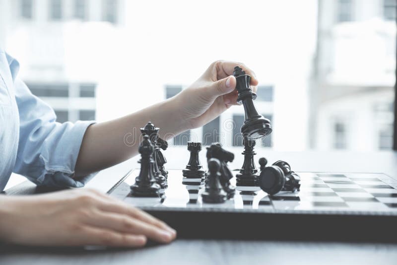 Jogue Xadrez à Mão Com Estratégia E Tática Para Ganhar a Batalha