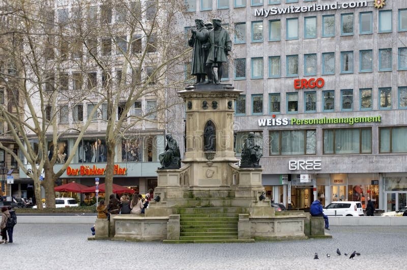 Johannes Gutenberg Monument Frankfurt Editorial Photography - Image of ...