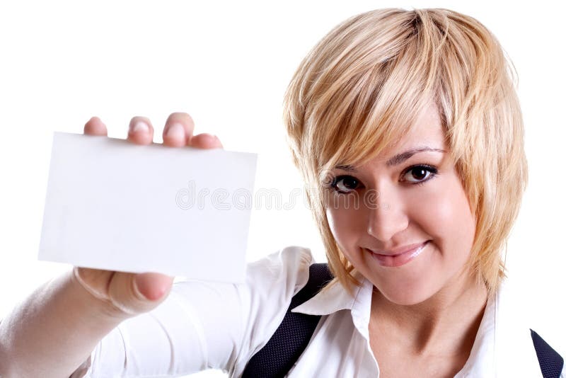 Jonge bedrijfsvrouw met adreskaartje