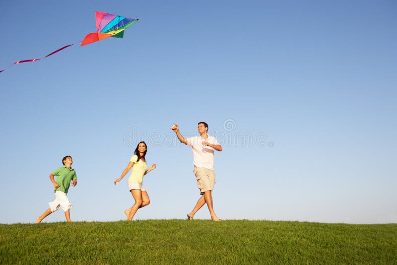 Jonge familie, ouders met kind stock afbeeldingen Jonge familie, ouders met kind stock afbeeldingen