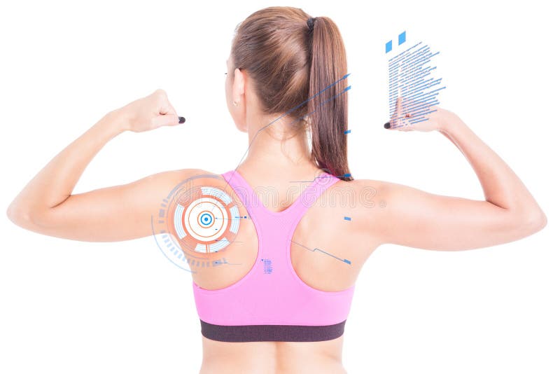 Jonge geschikte vrouw die haar bicepsen tonen stock foto's Jonge geschikte vrouw die haar bicepsen tonen stock foto's