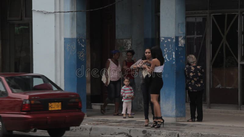 Jonge meisjes in Havana