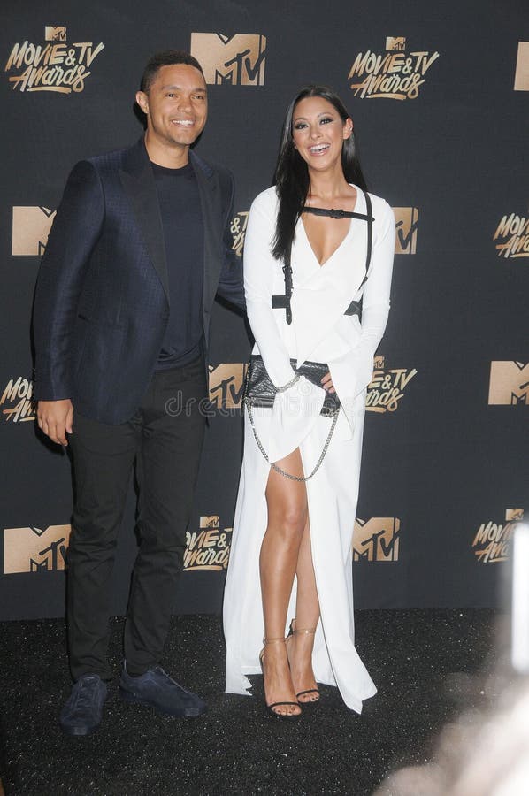 Jordyn Taylor Y Trevor Noah Foto de archivo editorial Imagen de fama