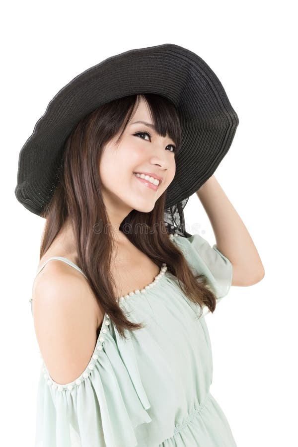 Jovem mulher asiática bonita com chapéu