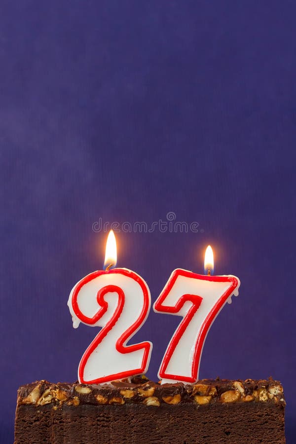 27 Bougies De Gateau D Anniversaire Photos Libres De Droits Et Gratuites De Dreamstime 27 Bougies De Gateau D Anniversaire Photos Libres De Droits Et Gratuites De Dreamstime
