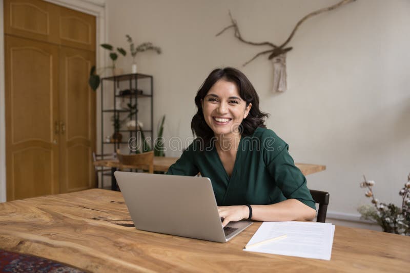 Tired Frustrated Business Woman Getting Bad News from Online Chat Stock  Photo - Image of communication, holding: 264200724