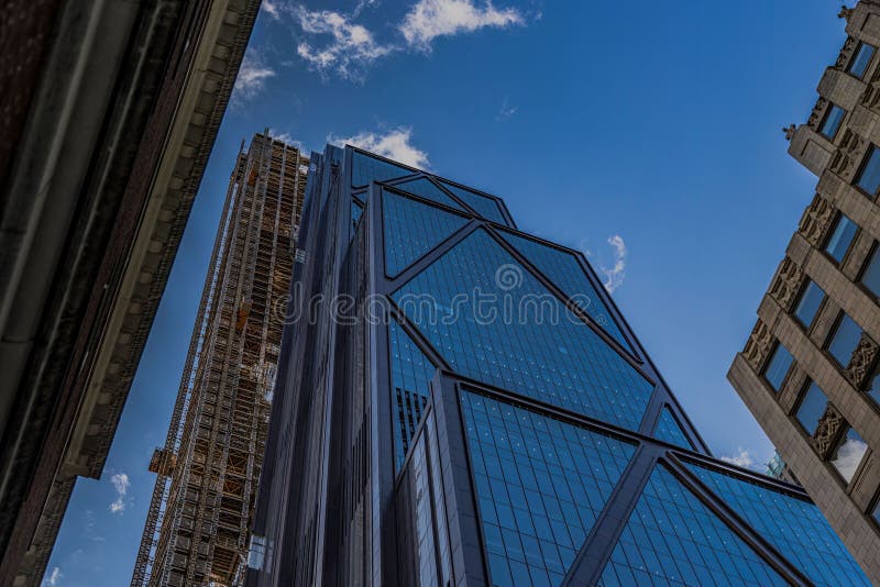 JP Morgan Chase HQ Low-angle-View stockfotos