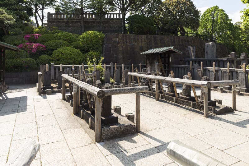 47 ronin tombs at Sengakuji temple in Tokyo Japan