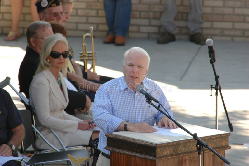 Juan McCain en el podium