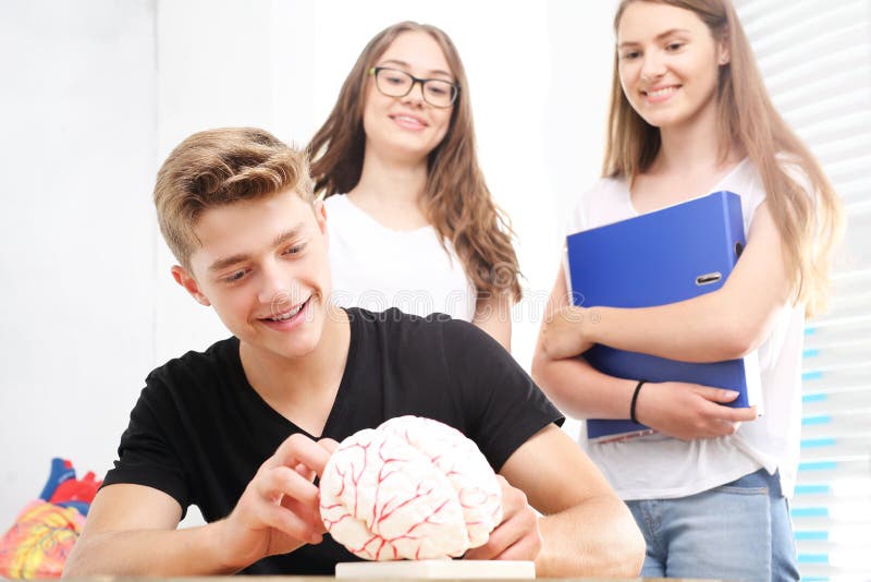 Jugend in der Schule lizenzfreie stockfotografie Jugend in der Schule lizenzfreie stockfotografie
