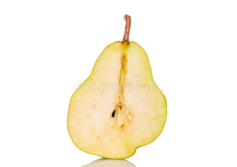 Juicy Süßbirnen mit Küchenutensilien isoliert auf weißem schwarzem Hintergrund und oberem Makro. Juicy Süßbirnen mit Küchenutensilien isoliert auf weißem schwarzem Hintergrund und Top-Ansicht MakroBirne ist die Frucht der Birne Baum Latin Pyrus communis. Im Herbst erreicht er Reife in gemäßigten Breiten, weniger häufig im Spätsommer.