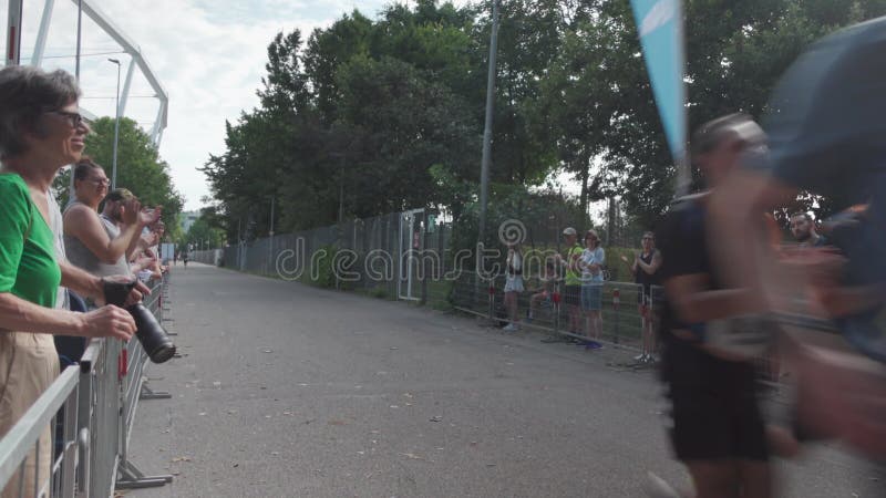 21 juillet 2024 stuttgart allemagne 31. stuttgartlauf am 21. juli 2024 startort am mercedesstrasse. course d'été clips vidéos