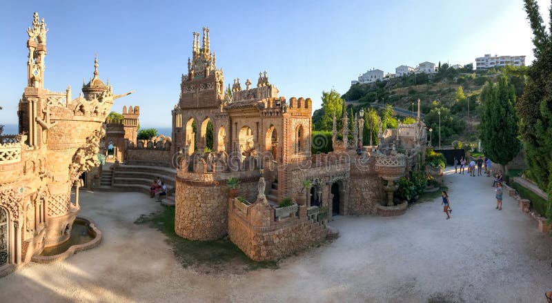 22 Juli 2017 - ` Benalmadena, Cadiz, Spanien för `-Colomares slott royaltyfri bild 22 Juli 2017 - ` Benalmadena, Cadiz, Spanien för `-Colomares slott royaltyfri bild