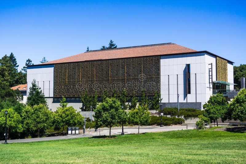 July 13, 2019 Berkeley / CA / USA - C. V. Starr East Asian Library the largest of its kind in the United States with over 1 million volumes building in the campus of UC Berkeley, San Francisco Bay. July 13, 2019 Berkeley / CA / USA - C. V. Starr East Asian Library the largest of its kind in the United States with over 1 million volumes building in the campus of UC Berkeley, San Francisco Bay