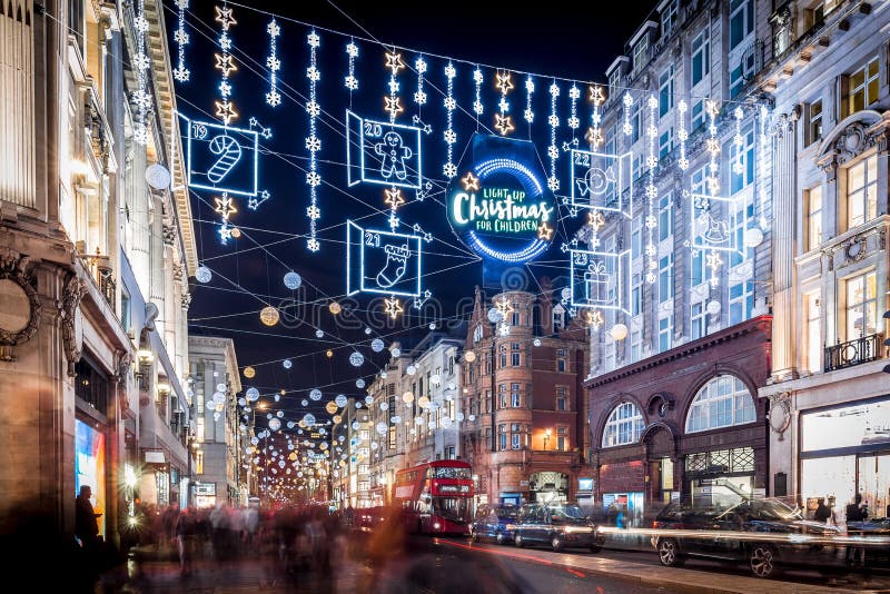 Julljus 2017 på den Oxford gatan, London royaltyfri fotografi Julljus 2017 på den Oxford gatan, London royaltyfri fotografi