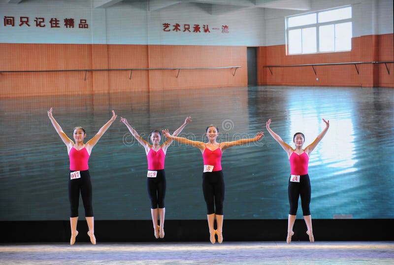 The Jump TrainingBasic Dance Training Course Editorial Photography
