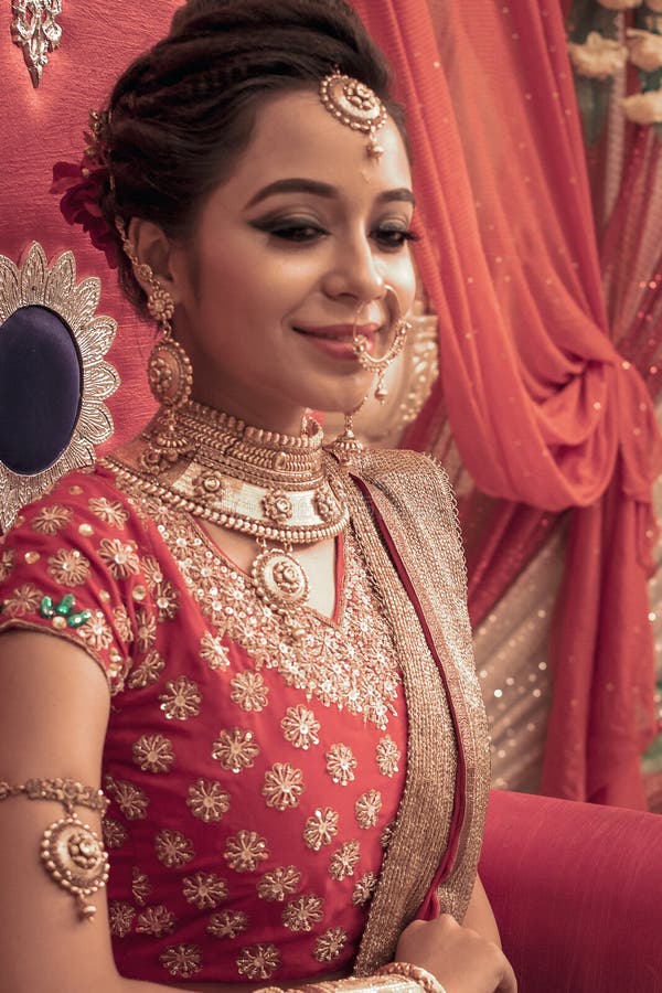 The indian bridal make up hi-res stock photography and images - Page 2 -  Alamy