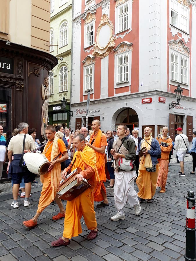 Hare Krishna Devotees Foto stock editorial - Imagem stock