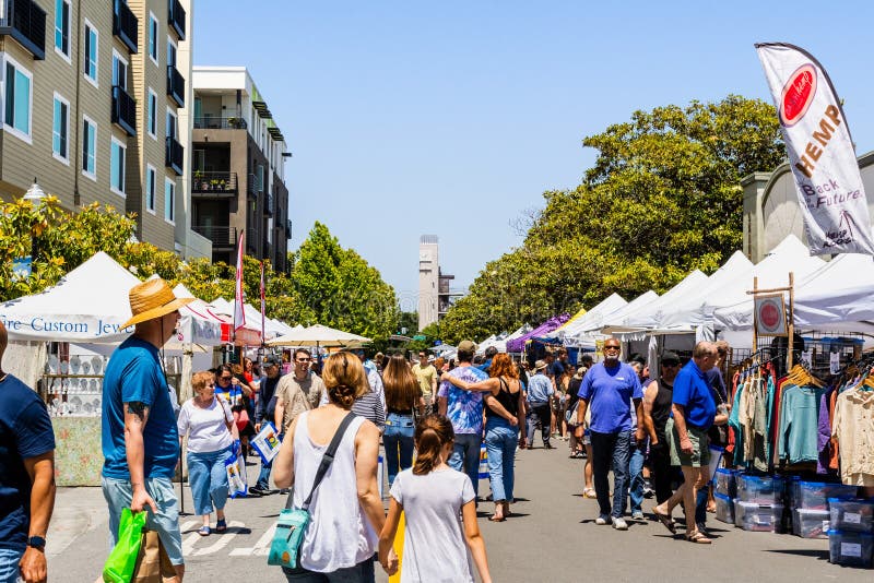 June 2, 2019 Sunnyvale / CA / USA - People participating at the Art, Wine & Music Festival in downtown Sunnyvale, South San royalty free stock images June 2, 2019 Sunnyvale / CA / USA - People participating at the Art, Wine & Music Festival in downtown Sunnyvale, South San royalty free stock images