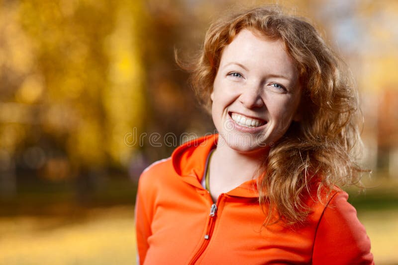 Junge Dame lizenzfreie stockbilder Junge Dame lizenzfreie stockbilder