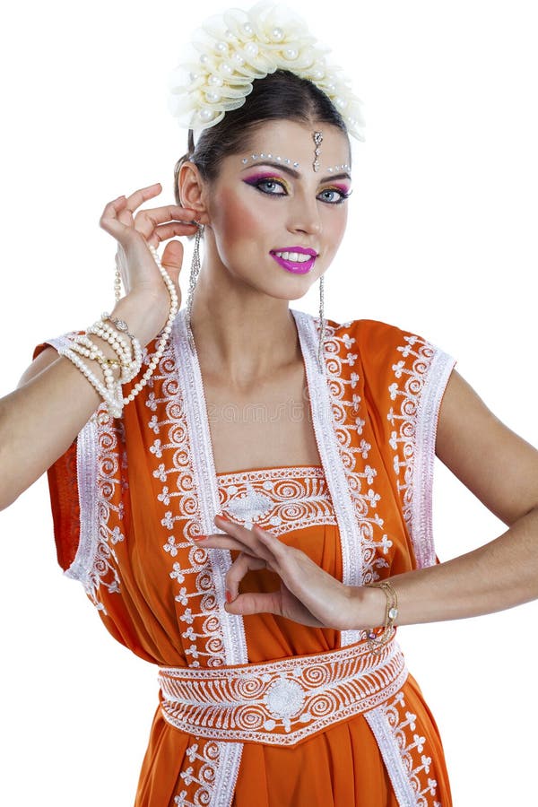Junge Traditionelle Asiatische Indische Frau Im Indischen Sari Stockbild Bild Von Indien 