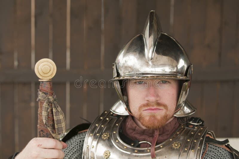 Junger bärtiger Ritter stockbilder