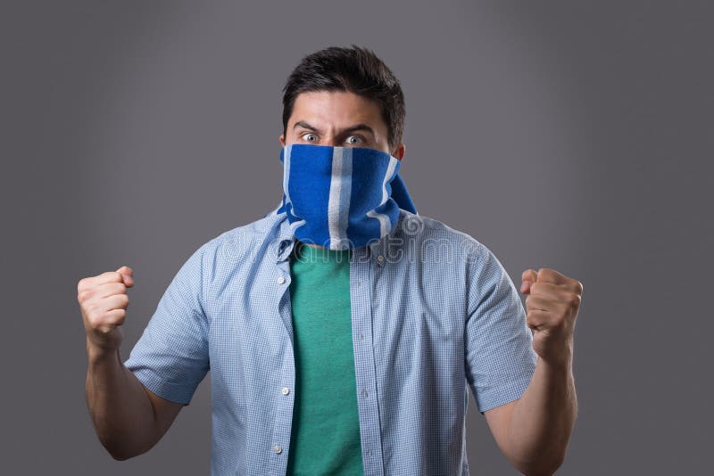 Junger bärtiger Sportfan lizenzfreies stockbild