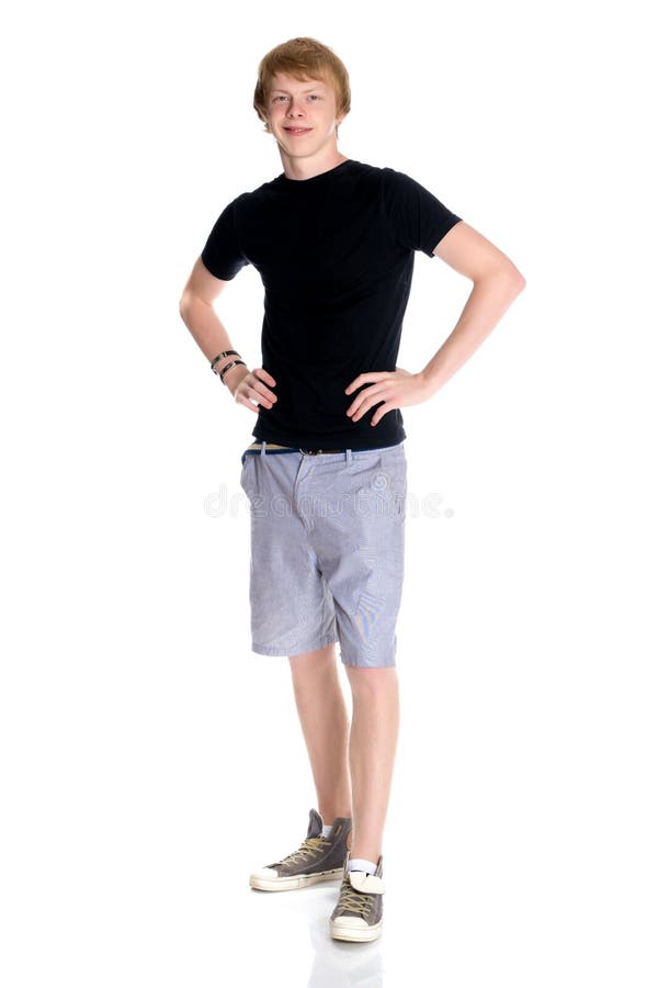Junger Kerl kurz gesagt und eine Weste stockfoto