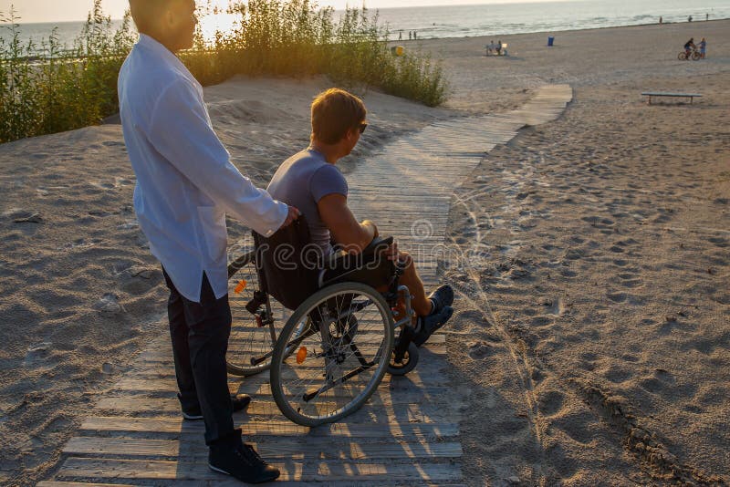 Mann im rollstuhl sucht frau