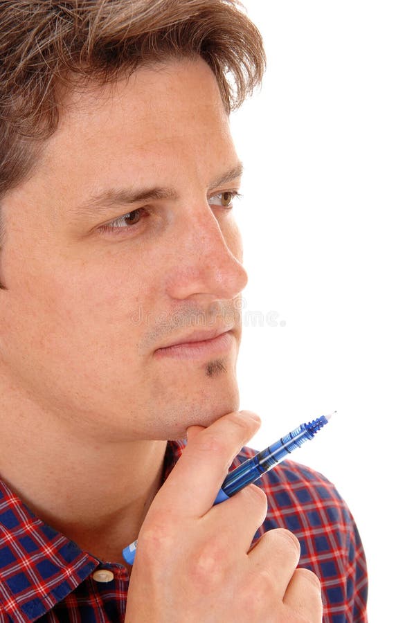 Junger Mann im tiefen Gedanken stockfotografie Junger Mann im tiefen Gedanken stockfotografie